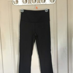 NEVER WORN all black leggings